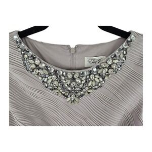 Eliza J Cocktail MOB Sheath Dress Size 6 Pearl Beaded Neck Cap Sleeves